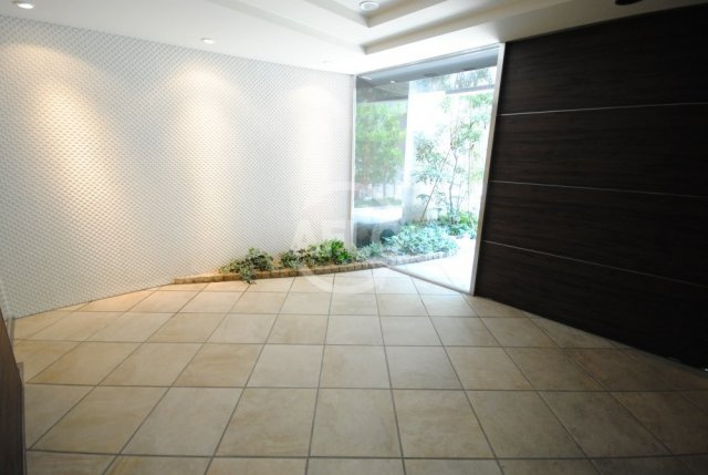 プロシード大阪梅田ポーションのロビー|プロシード大阪梅田ポーション　ロビー