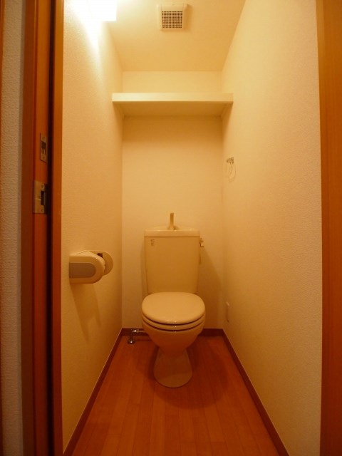 Ｙ’ｓ　ＨＯＵＳＥのトイレ