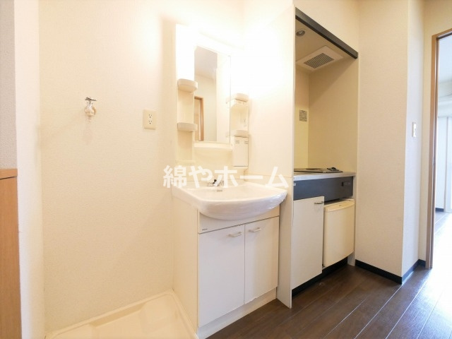 Ｖｉｌｌａ　Ｋｅｉ の独立洗面台|独立洗面台あり、毎朝おしゃれに忙しい女性の方におすすめです