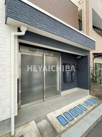 ルピナス清川のエントランス