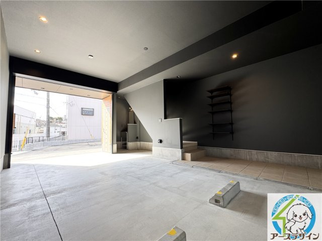 CASA　MODERNOの駐車場