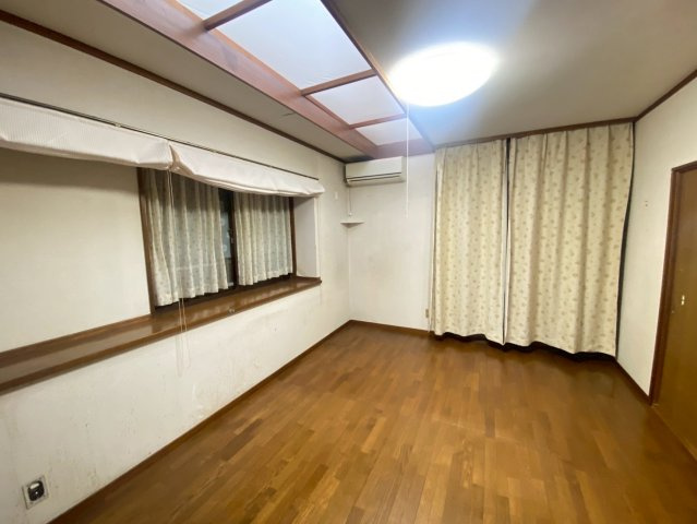 【居間・リビング】