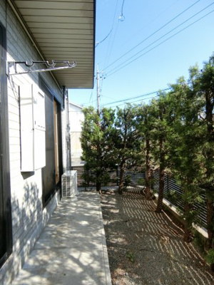 【庭】 | グランディールB棟