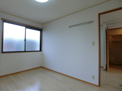 【洋室】 | ロワール福原C棟