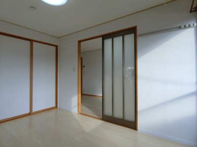 【洋室】 | ロワール福原C棟