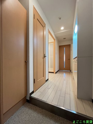 【玄関】 | プレサンスフジ