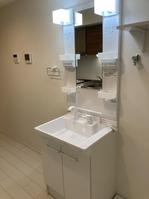 葛飾区新小岩２丁目の賃貸マンションの独立洗面台