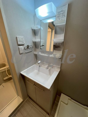 【洗面所】 | エリタージュ