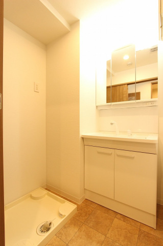 Welsh.Sビル7の独立洗面台