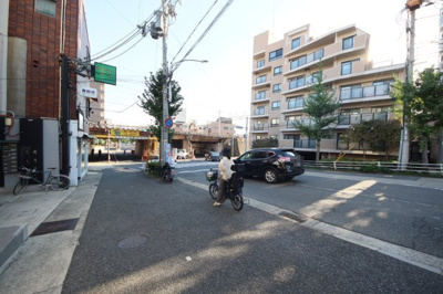 【周辺】 | ラコロンナ岡本