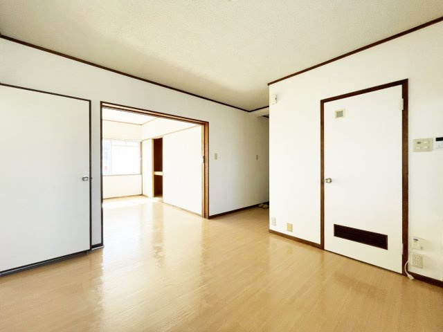 宮内ハイツの居間・リビング