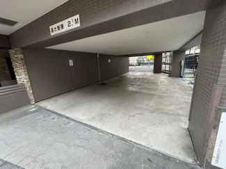 【駐車場】 | 駐車場入口