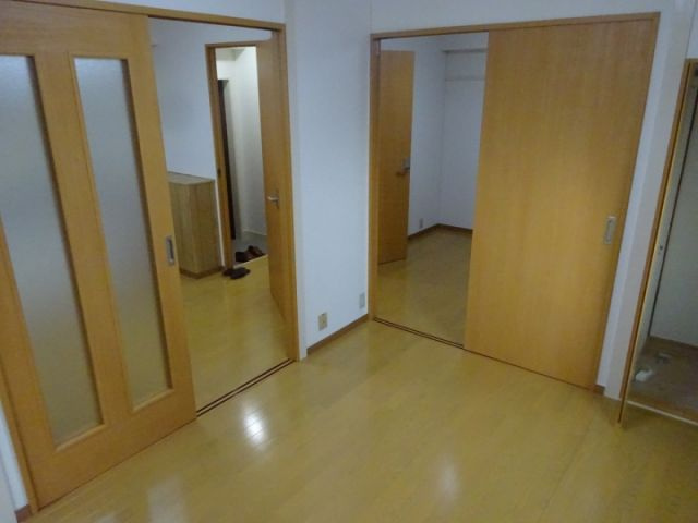 サンハイツ下山手の居間・リビング