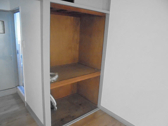 新布引ビルの収納