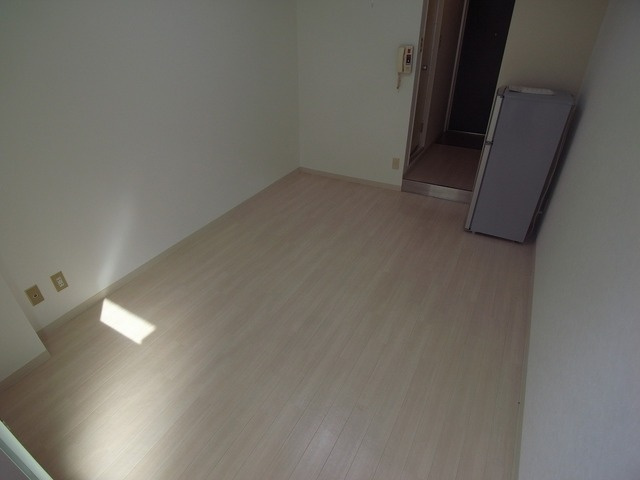 ジーエスハイム高速神戸の居間・リビング