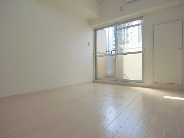 ジーエスハイム高速神戸の居間・リビング