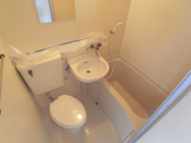 ジーエスハイム高速神戸の浴室