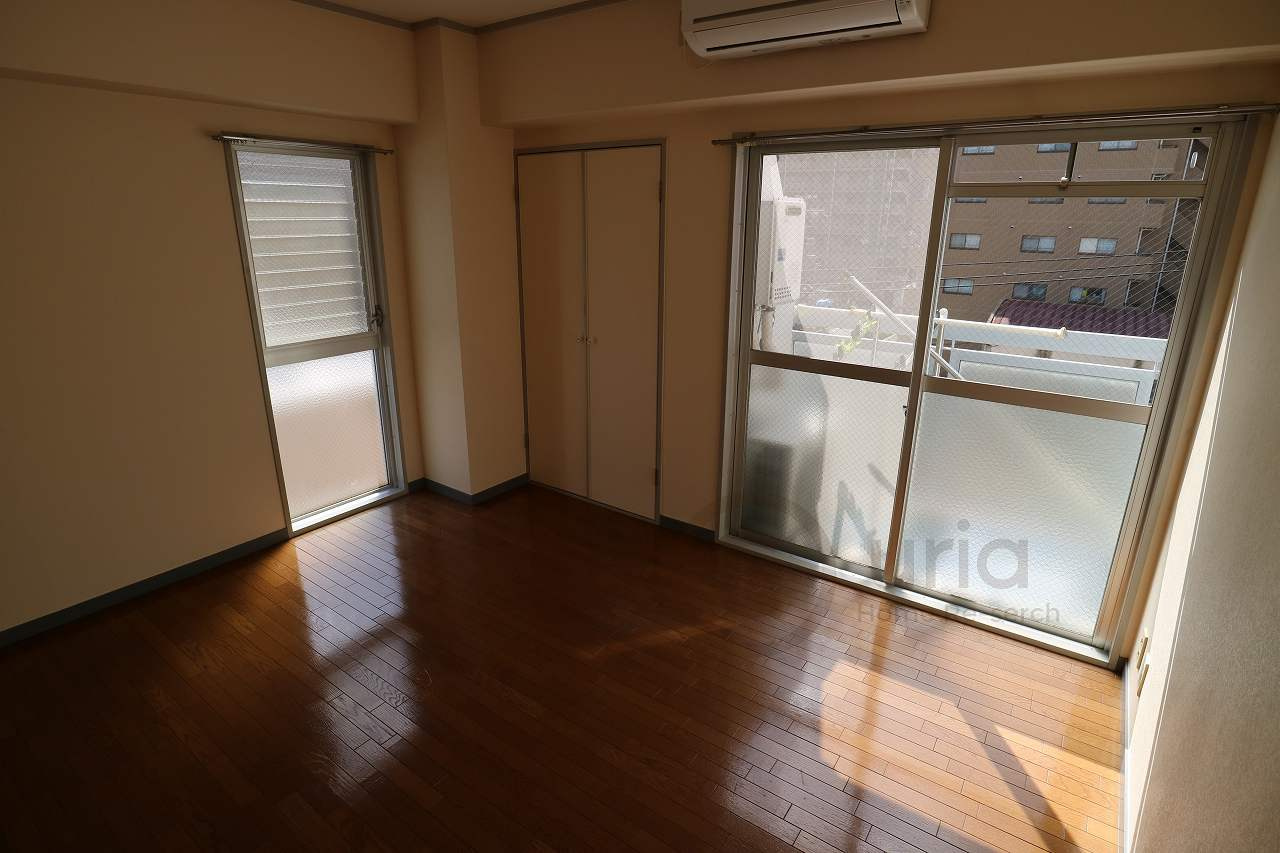 サンパレス２１六甲１の居間・リビング