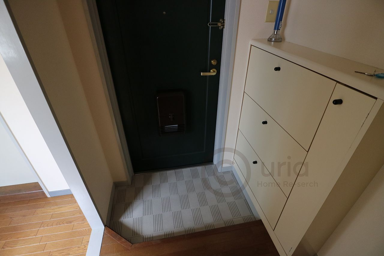 サンパレス２１六甲１の玄関