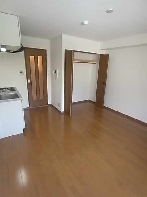 ロイヤルイン北野坂の居間・リビング