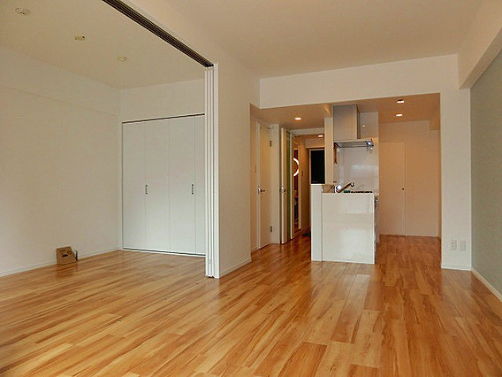 カサベラ異人館山本通の居間・リビング