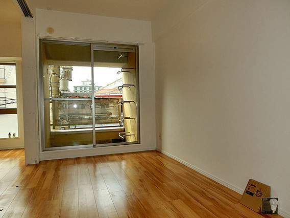 カサベラ異人館山本通の居間・リビング