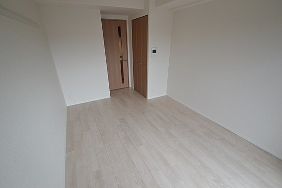 プレサンス三宮フラワーロードの洋室