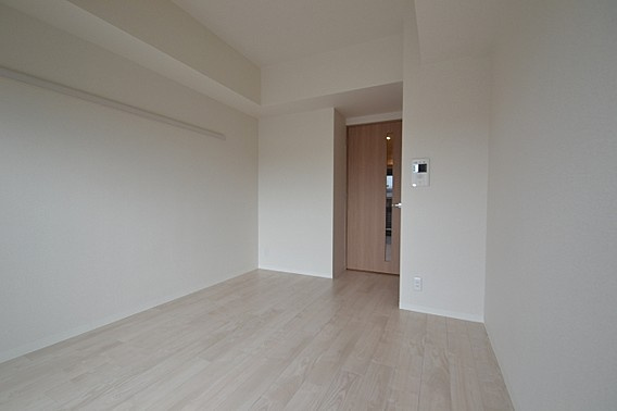 プレサンス三宮フラワーロードの洋室