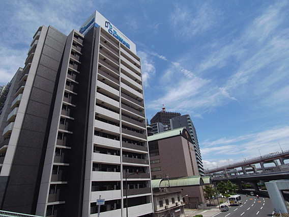 プレサンス三宮フラワーロードの外観