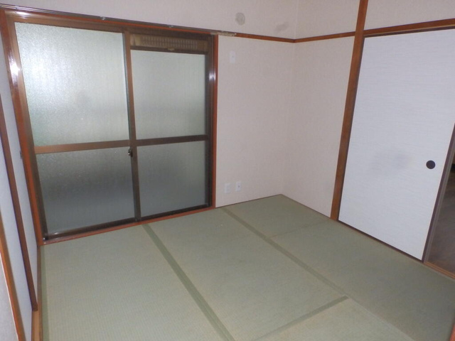 グランビア灘の居間・リビング