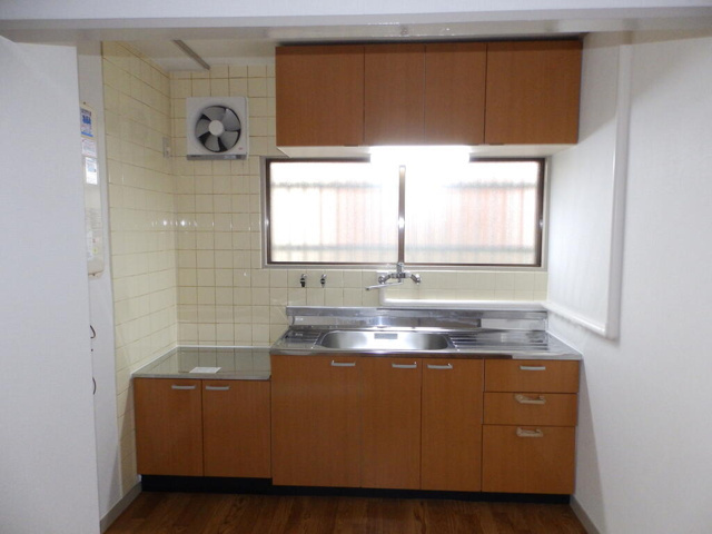 グランビア灘のキッチン