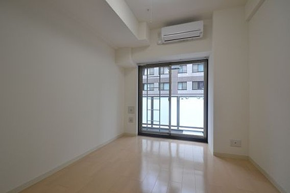 エステムプラザ神戸三宮ルクシアの居間・リビング