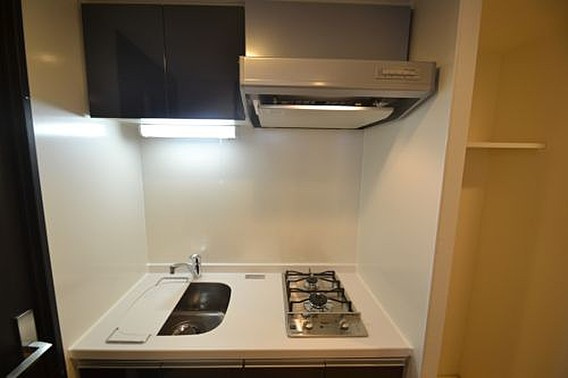 エステムプラザ神戸三宮ルクシアのキッチン