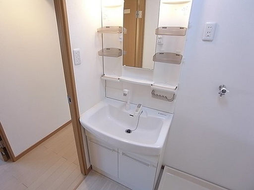 コスモ甲南町パート２の洗面所