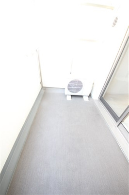 【バルコニー】 | スプランディッド難波