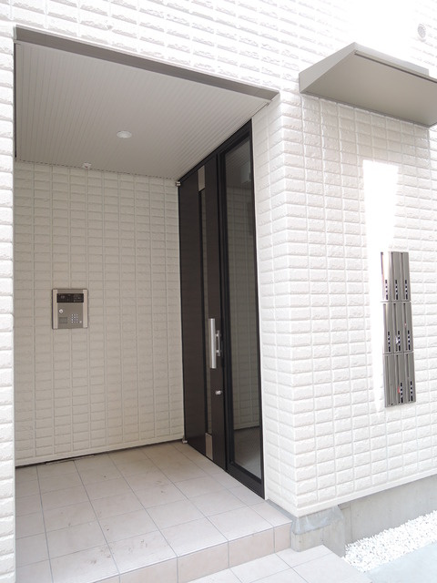 ルッチカンテのエントランス|★オートロックエントランス★