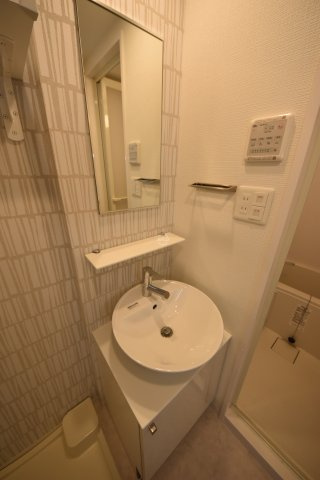 エスリード大阪京橋フロレゾンの独立洗面台|エスリード大阪京橋フロレゾン　独立洗面台