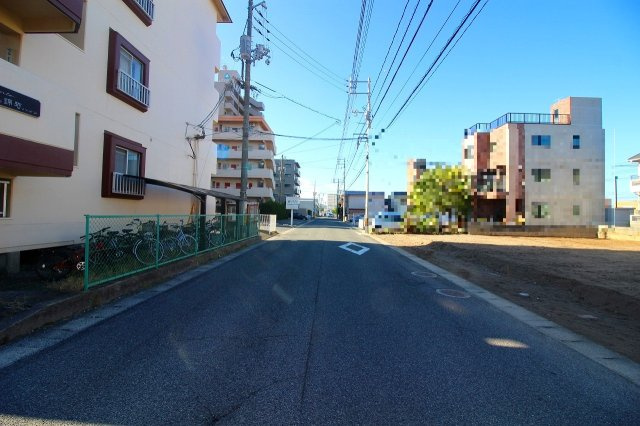 錦町3丁目売土地　B号地の周辺|義方小学校方面の道路になります。