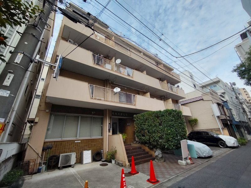 乾木工芸ビルの外観