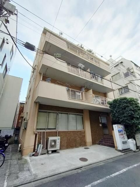 乾木工芸ビルの外観