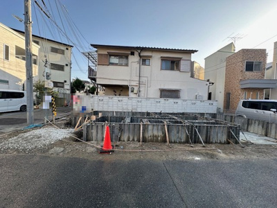 【前面道路含む現地写真】 | 池田市天神２丁目新築戸建