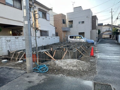 【前面道路含む現地写真】 | 池田市天神２丁目新築戸建