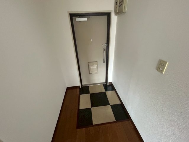 グリーンコーポジェームス山弐番館の玄関