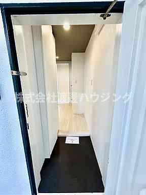 千里ロイヤルハイツの玄関