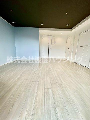 千里ロイヤルハイツの居間・リビング