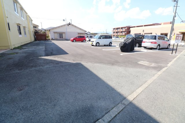 合川ビレッジの駐車場