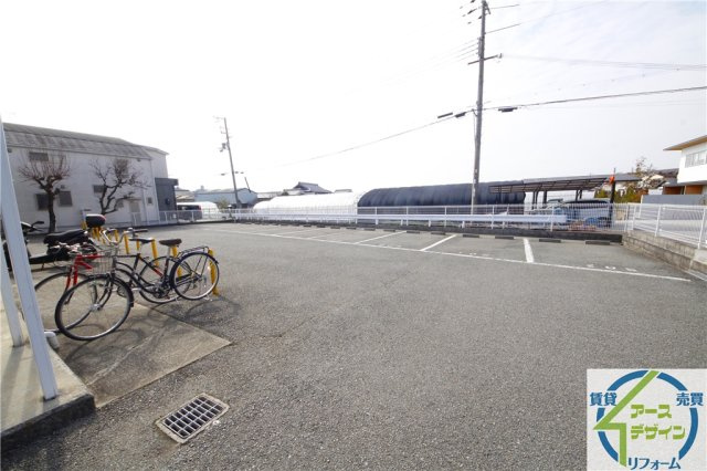 サンハイツ（片山）の駐車場