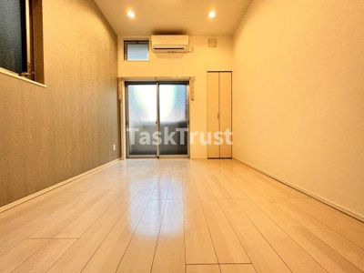 【内装】 | Levante