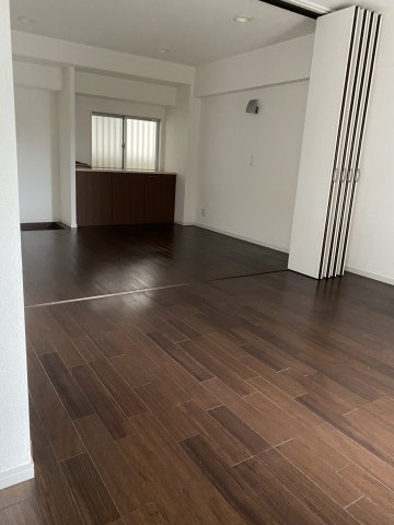 目黒グリーンコープの居間・リビング