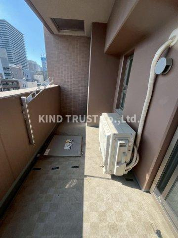 ウェリス西天満のバルコニー|暖かな日差しのふりそそぐバルコニー